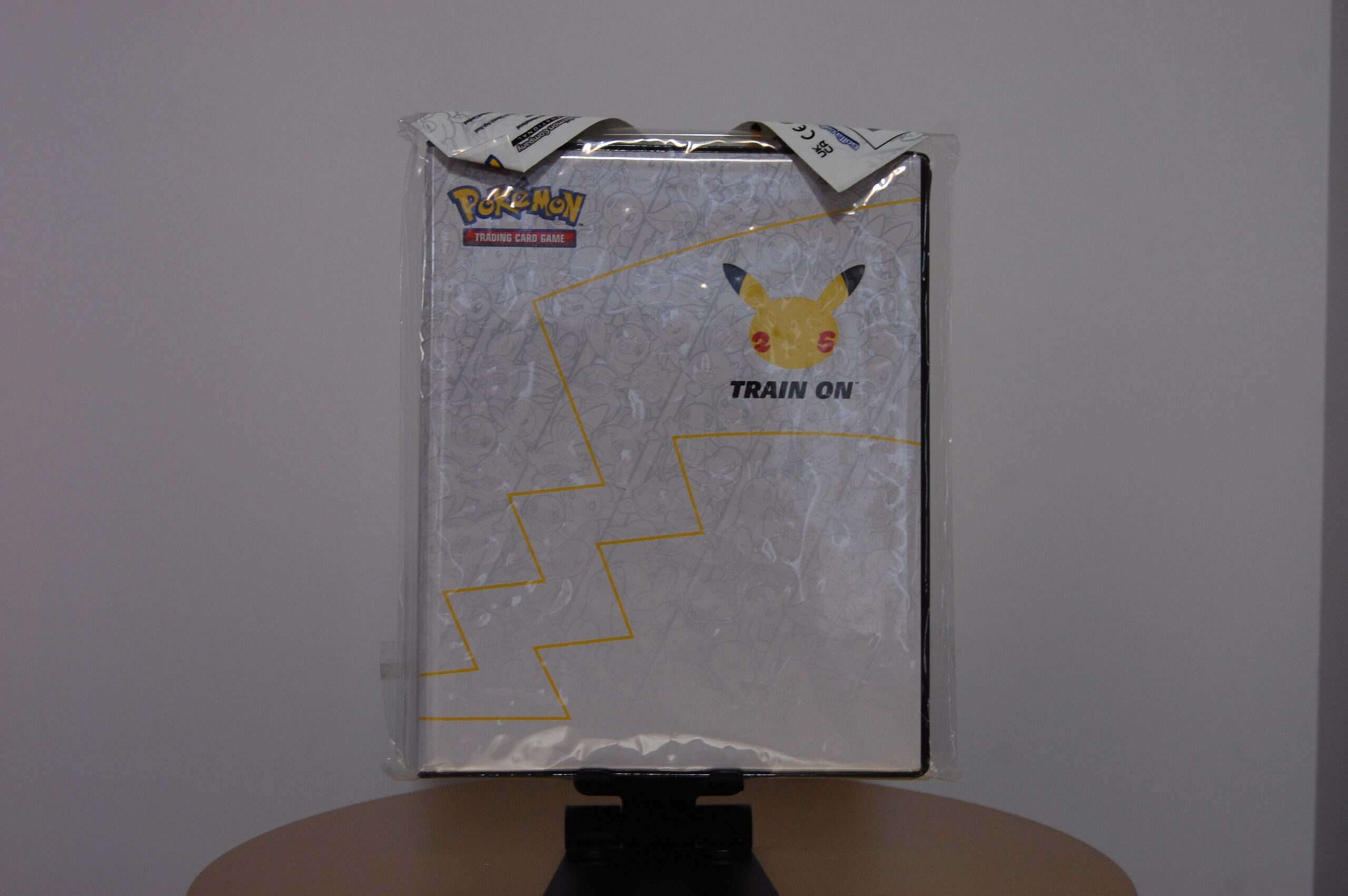 Pokémon 25th Anniversary First Partner Oversized Binder W/ PIkachu Oversized Card